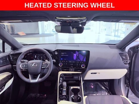 Used 2024 Lexus NX 250 FWD w/ Premium Package image 12