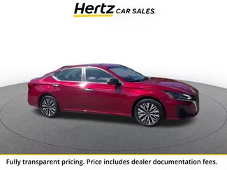 Used 2025 Nissan Altima 2.5 SV FWD video 1