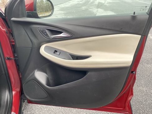 Used 2021 Buick Encore GX Select image 25