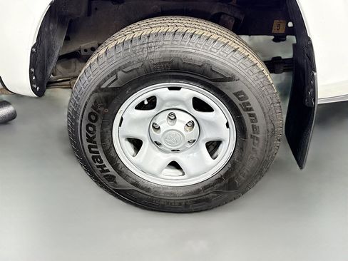 Used 2023 Toyota Tacoma SR image 36