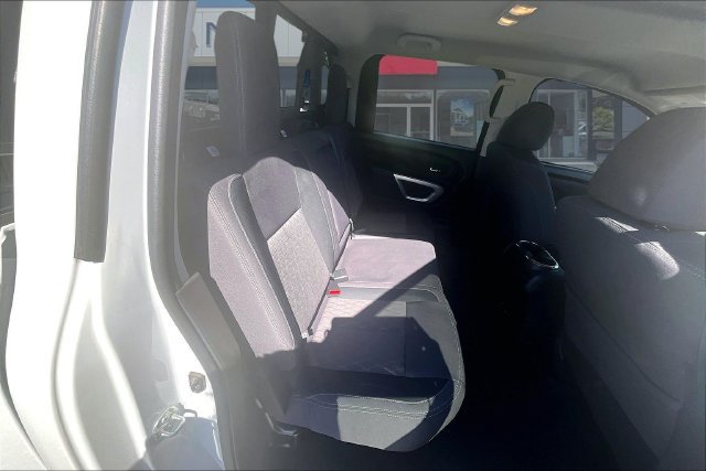 Used 2024 Nissan Titan SV w/ SV Convenience Package AWD/4WD image 26