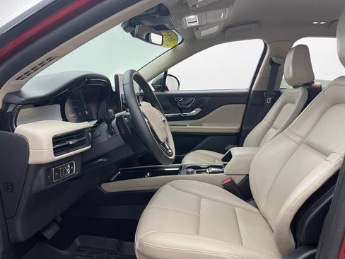 Used 2025 Lincoln Corsair FWD image 17