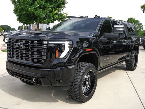 Used 2026 GMC Sierra 2500 Denali Ultimate AWD/4WD image 8