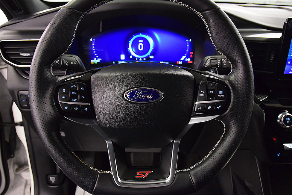 Used 2022 Ford Explorer ST w/ ST High-Performance Pack AWD/4WD image 19