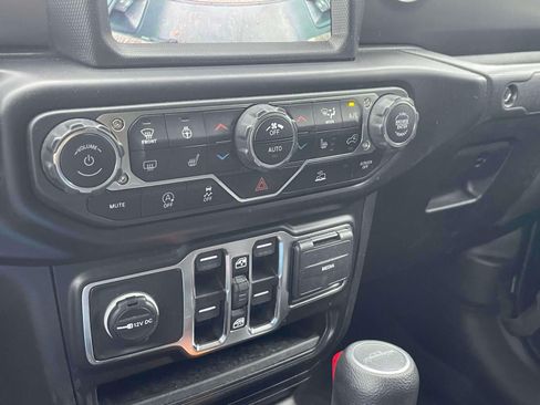 Used 2022 Jeep Gladiator Sport AWD/4WD image 29