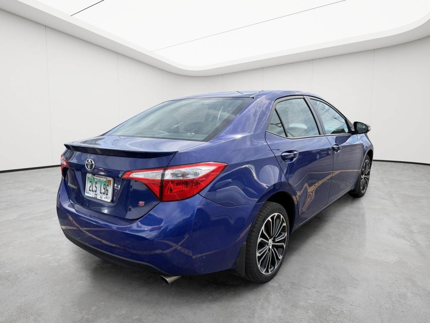 Used 2015 Toyota Corolla S FWD image 6