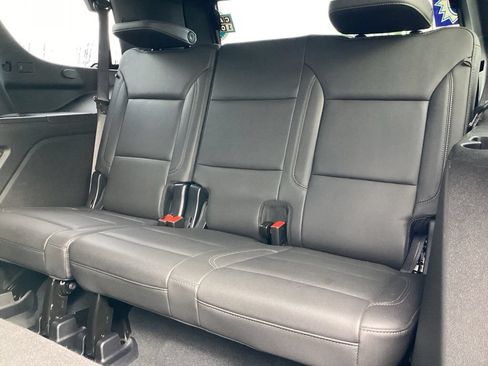 Used 2025 Chevrolet Tahoe LT AWD/4WD image 16