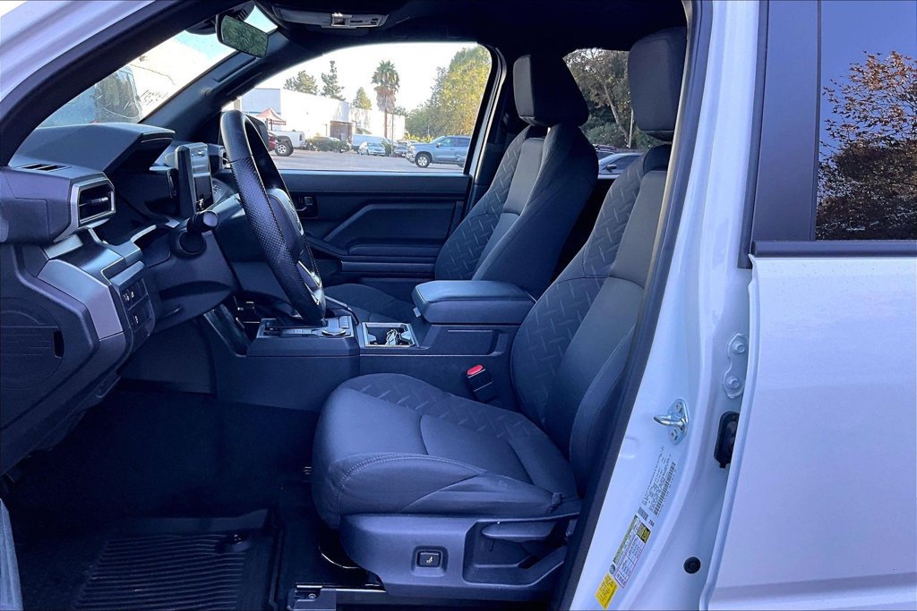 Used 2026 Toyota Tacoma SR5 RWD image 9