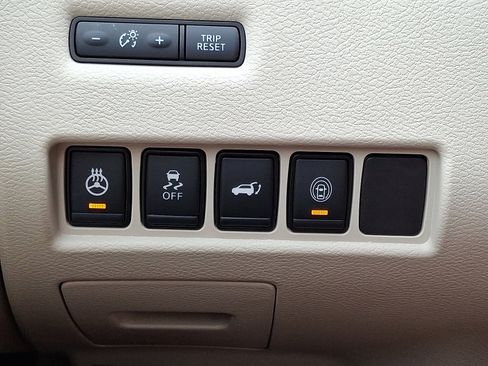 Certified 2023 Nissan Murano Platinum w/ Cargo Package image 28