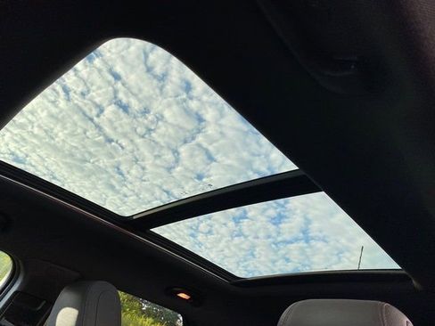 Used 2021 Chevrolet TrailBlazer RS w/ Sun and Liftgate Package image 20