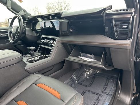 Used 2023 GMC Sierra 1500 AT4 w/ AT4 Premium Package image 41