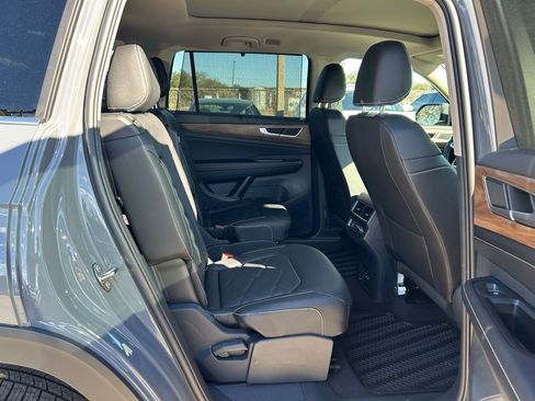 New 2026 Volkswagen Atlas SE image 46