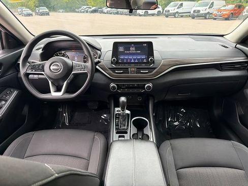Used 2024 Nissan Altima 2.5 SV AWD/4WD image 21