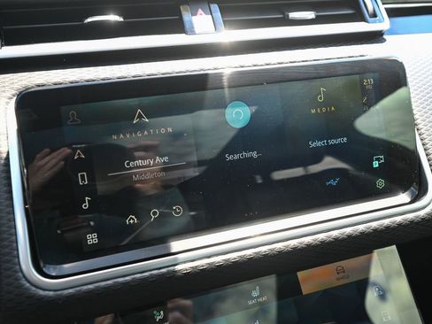 Used 2021 Land Rover Range Rover Velar R-Dynamic S AWD/4WD image 36