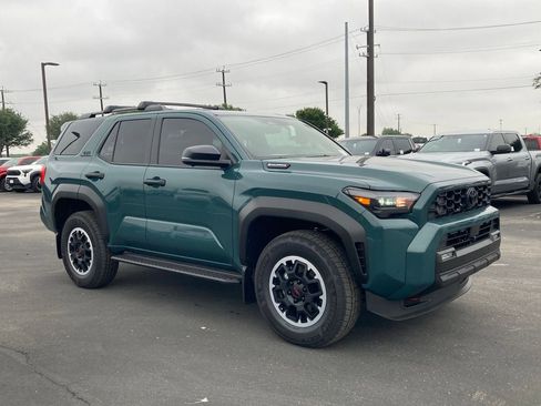 New 2026 Toyota 4Runner TRD Off-Road Premium AWD/4WD image 3