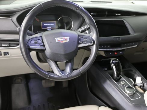 Used 2020 Cadillac XT4 Premium Luxury w/ Driver Awareness Package image 13