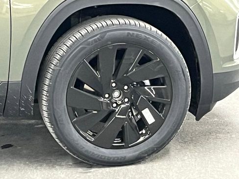 New 2026 Volkswagen Atlas SE image 42