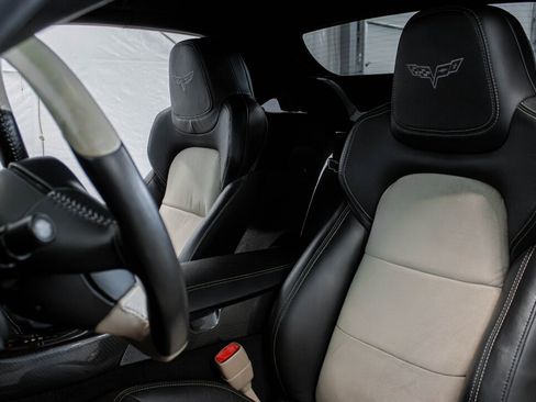 Used 2005 Chevrolet Corvette Convertible w/ Preferred Equipment Group image 30