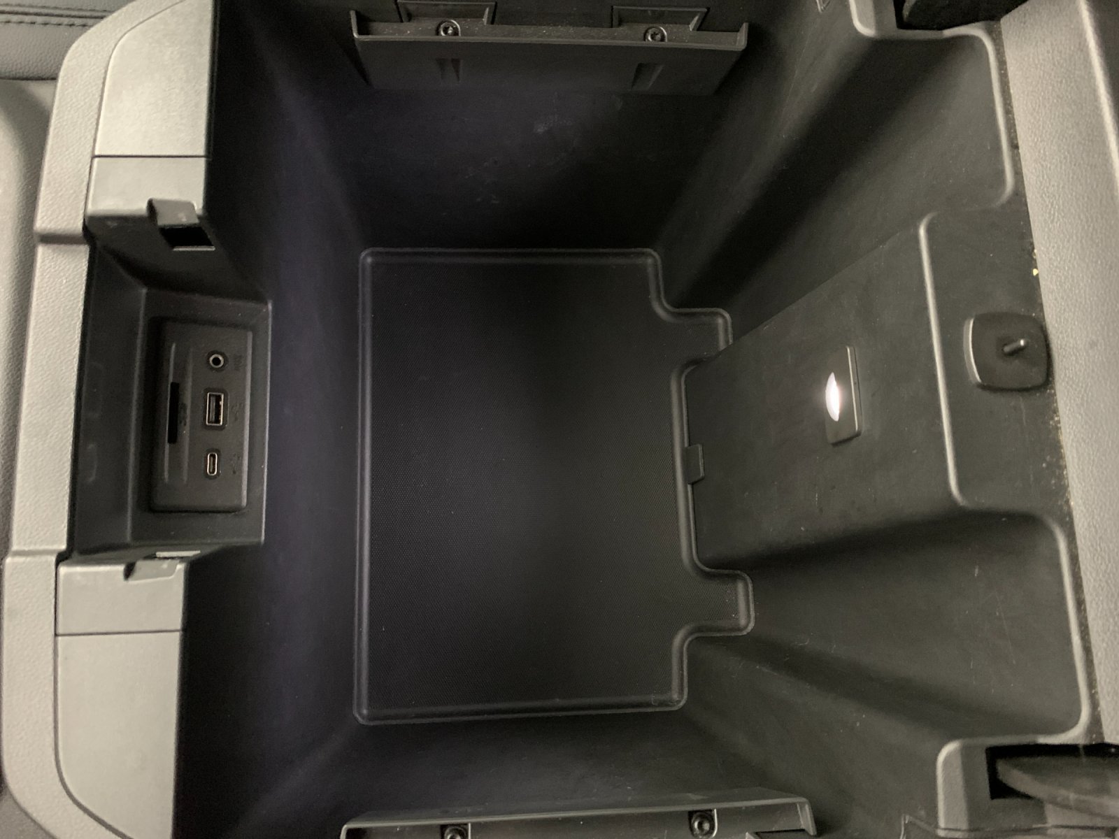 Used 2019 Chevrolet Silverado 1500 RST AWD/4WD image 28