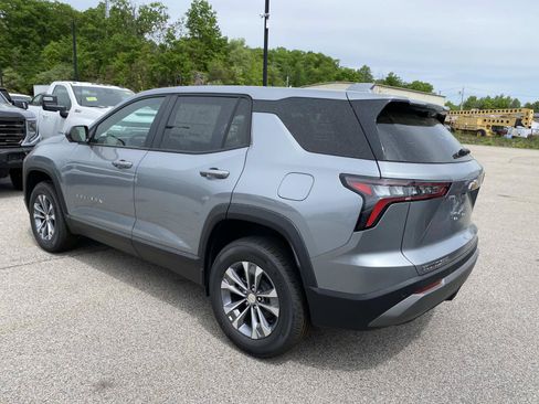 New 2026 Chevrolet Equinox LT w/ Convenience Package II AWD/4WD image 3