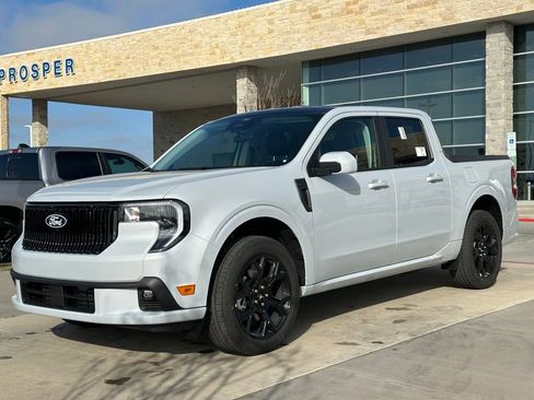 New 2026 Ford Maverick Lobo image 16