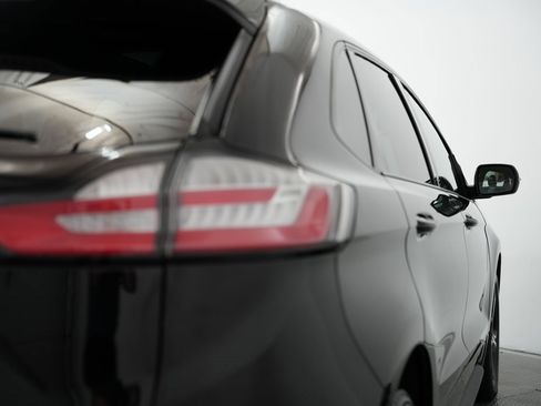 Used 2019 Ford Edge ST w/ Convenience Package image 73