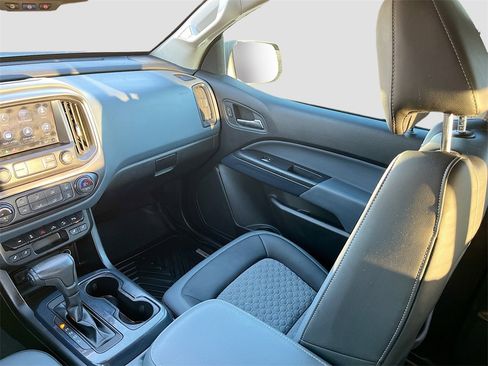 Used 2021 Chevrolet Colorado Z71 image 24
