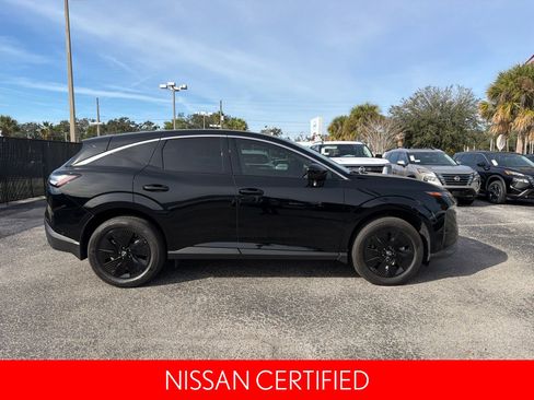 Certified 2025 Nissan Murano SV image 2