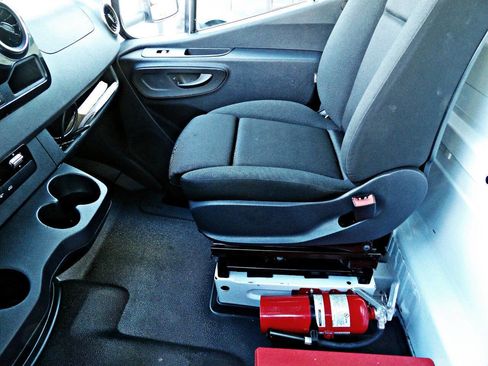 Used 2019 Mercedes-Benz Sprinter 170 image 14