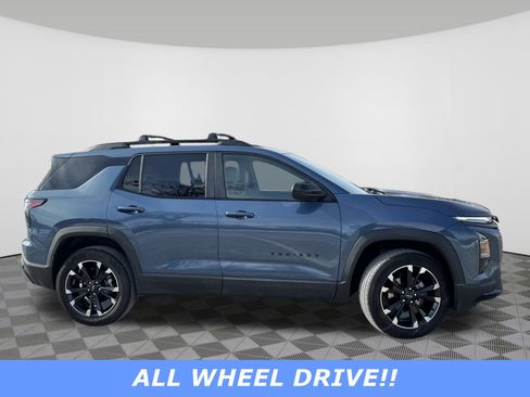 Used 2025 Chevrolet Equinox RS w/ Convenience Package III image 2