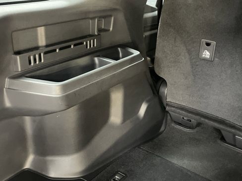 Used 2025 Toyota 4Runner SR5 image 33