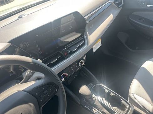 New 2026 Chevrolet TrailBlazer LT w/ Driver Confidence Package FWD image 23