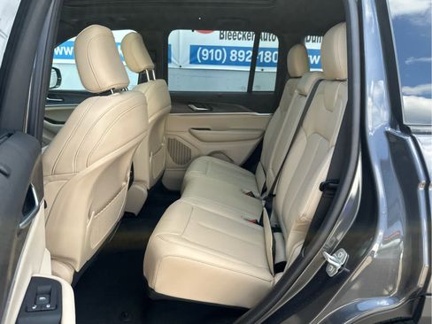 New 2025 Jeep Grand Cherokee Limited w/ Luxury Tech Group II image 50