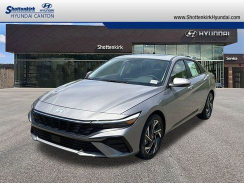 New 2025 Hyundai Elantra Limited image 1