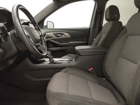 Used 2023 Chevrolet Traverse LT FWD image 17
