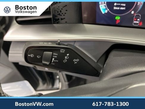 New 2026 Volkswagen Tiguan SE image 21