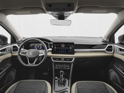 New 2026 Volkswagen Taos SE FWD image 5