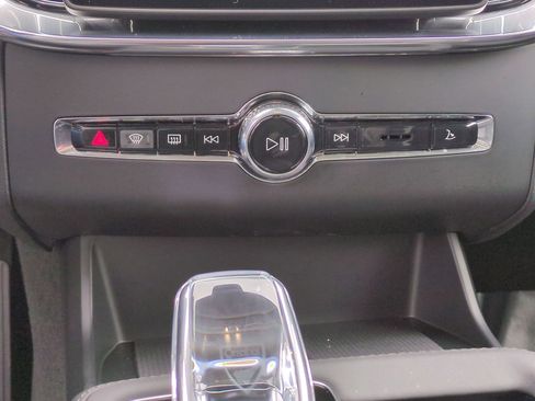 New 2026 Volvo XC90 B6 Plus w/ Protection Package AWD/4WD image 17