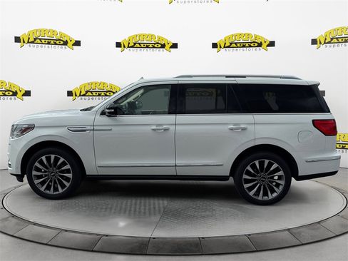 Used 2021 Lincoln Navigator Reserve w/ Luxury Package image 2