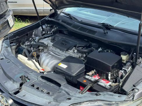 Used 2016 Toyota Camry SE FWD image 13