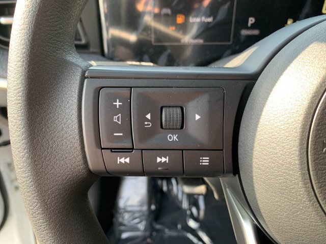Used 2026 Nissan Kicks SV w/ Interior Electronics Package AWD/4WD image 26