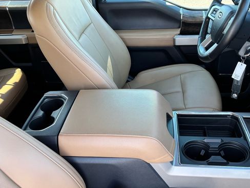 Used 2022 Ford F250 Lariat image 12