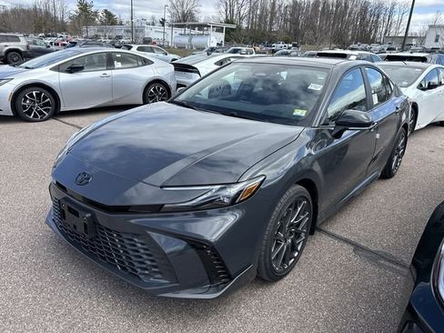 Used 2025 Toyota Camry XSE w/ Premium Package AWD/4WD image 2