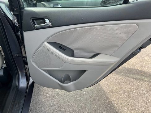 Used 2011 Kia Optima EX image 23