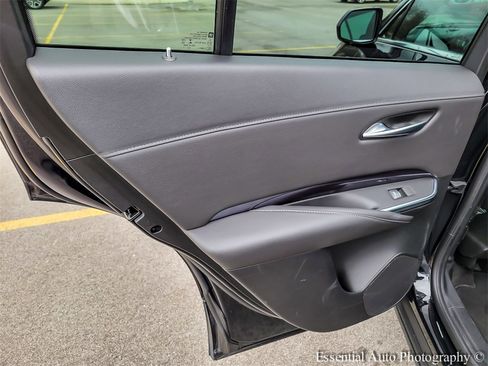 Used 2023 Cadillac XT4 Luxury w/ Cold Weather Package image 27