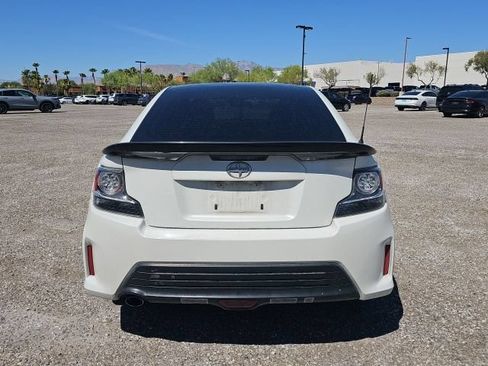 Used 2015 Scion tC FWD image 5