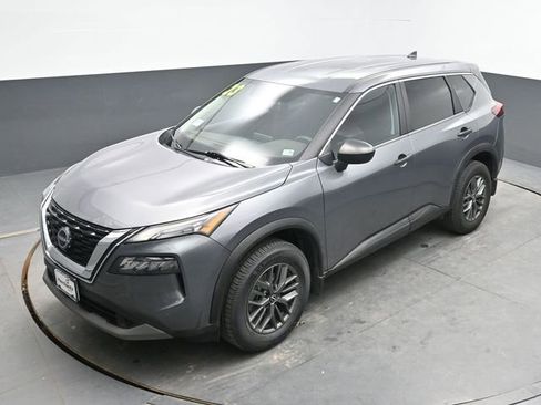 Used 2023 Nissan Rogue S AWD/4WD image 27