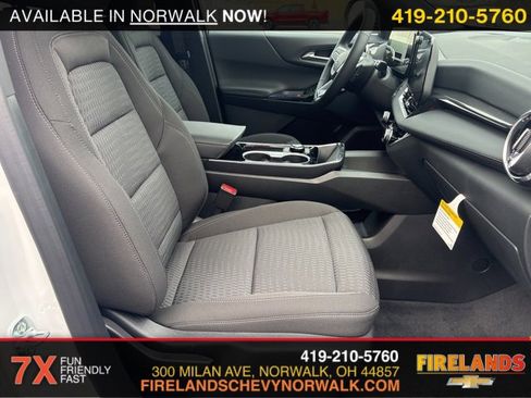 New 2026 Chevrolet Equinox LT w/ Midnight Edition image 29