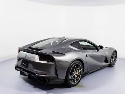 Certified 2020 Ferrari 812 Superfast image 2