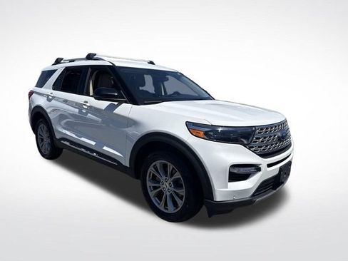 Certified 2022 Ford Explorer Limited w/ Equipment Group 301A AWD/4WD image 11